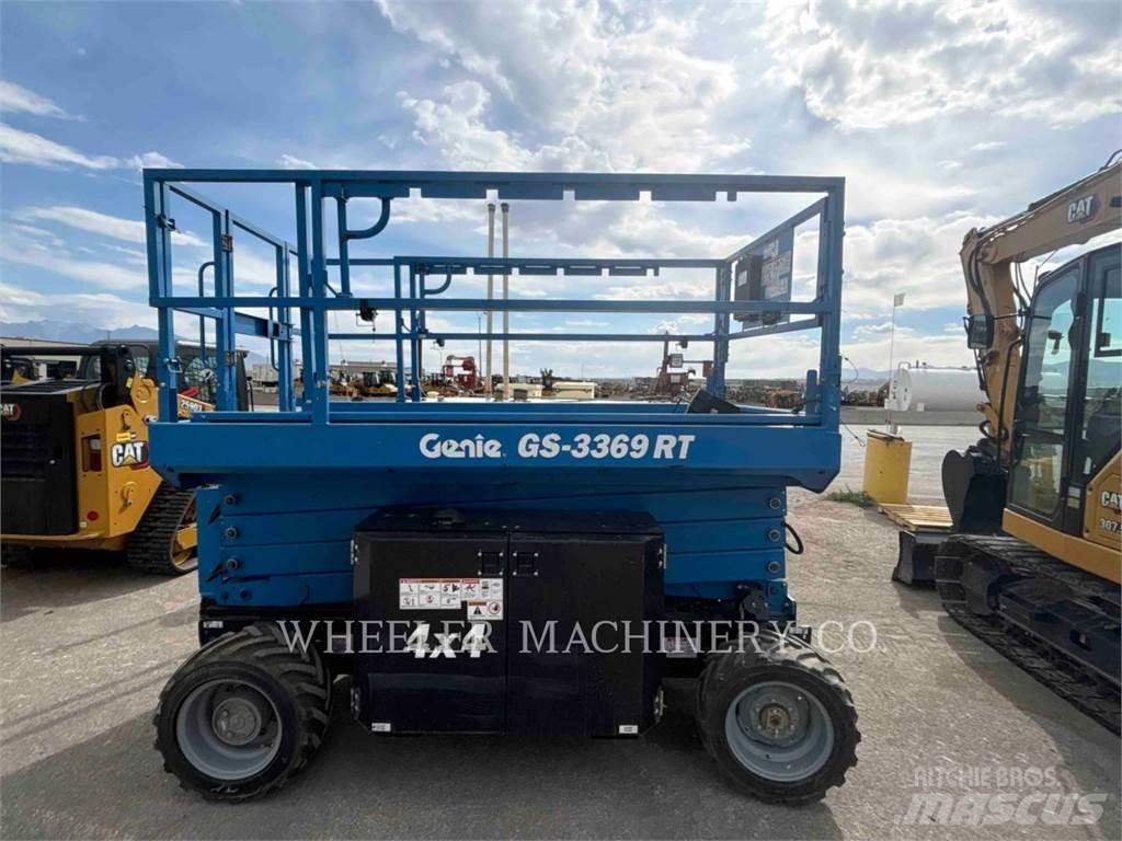 Genie GS3369 RT シザースリフト
