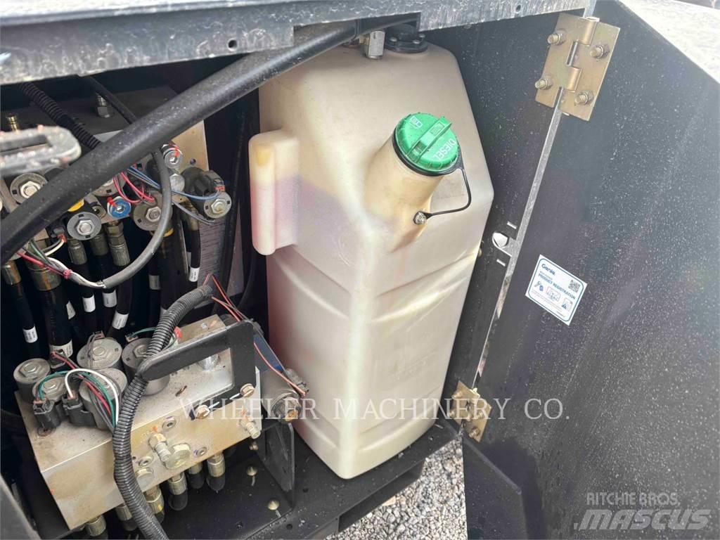 Genie GS3369 RT シザースリフト