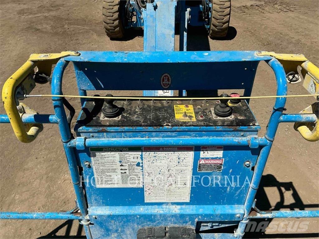 Genie S-45 ブームリフト　屈伸型