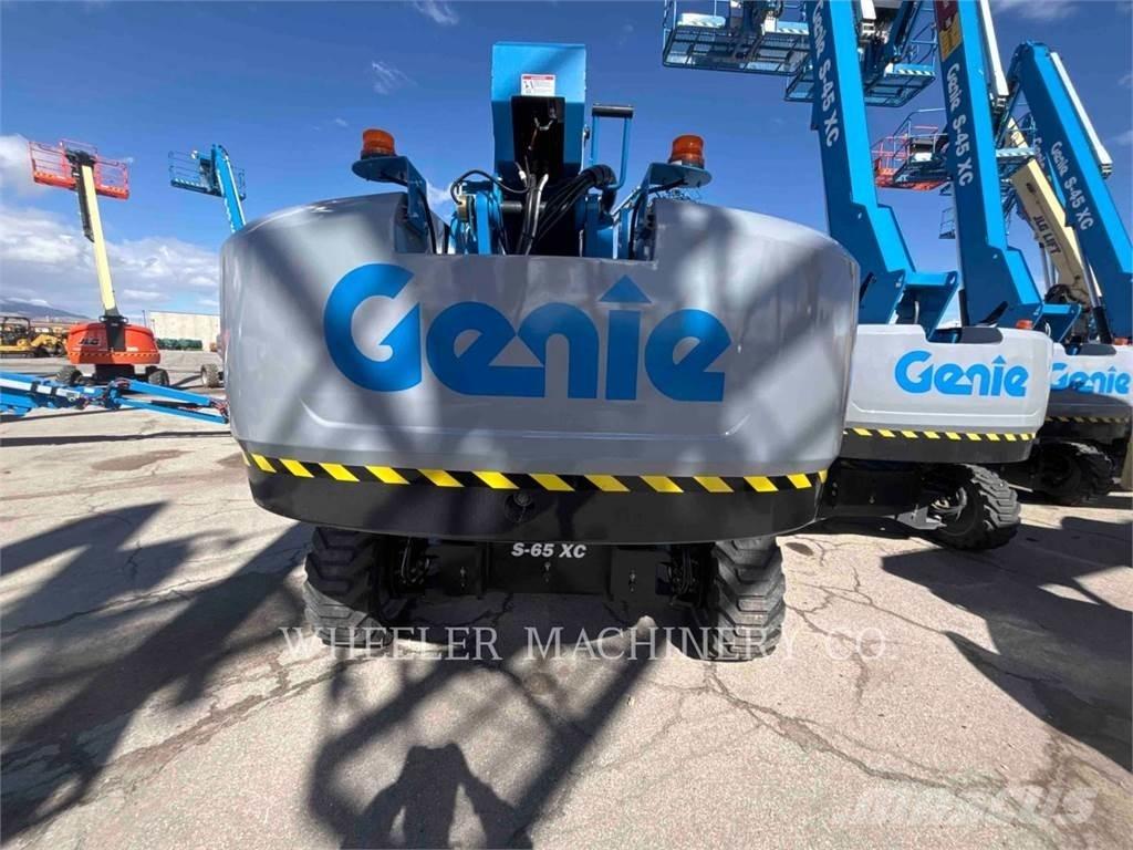 Genie S65XC SP ブームリフト　屈伸型