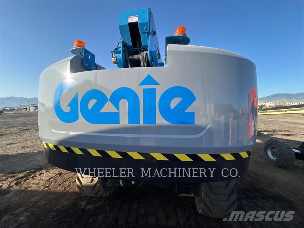 Genie S85XC SP ブームリフト　屈伸型