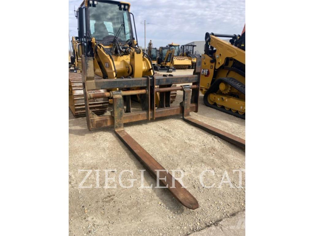  HENDERSON TAG_CZ クローラーローダー