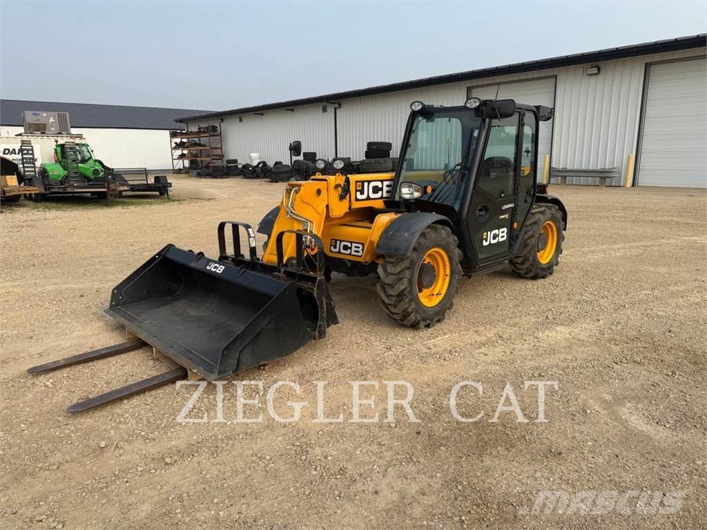 JCB 525-60 テレスコーピックハンドラー