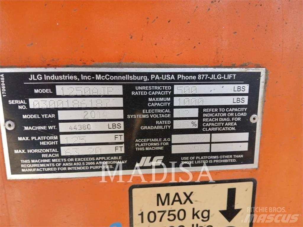 JLG 1250AJP ブームリフト　屈伸型