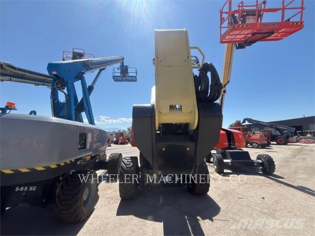 JLG 1250AJP ブームリフト　屈伸型