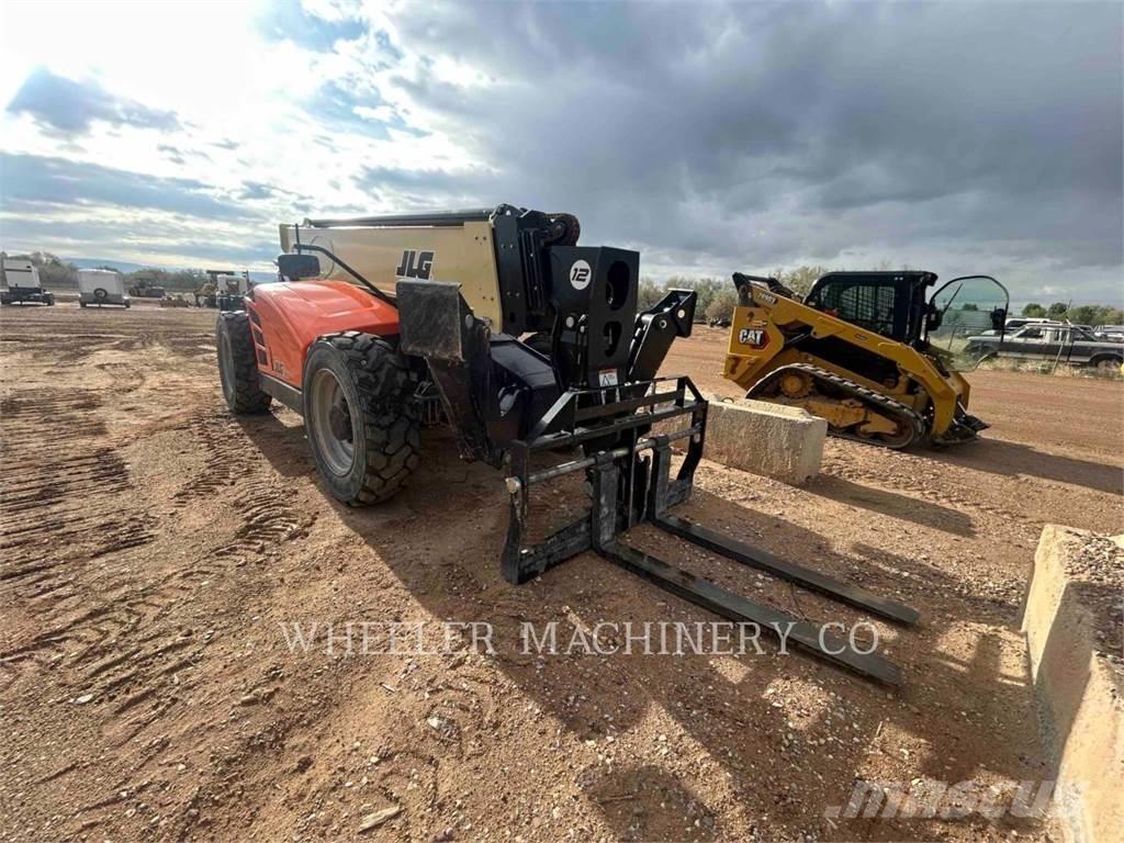 JLG 1255 テレスコーピックハンドラー