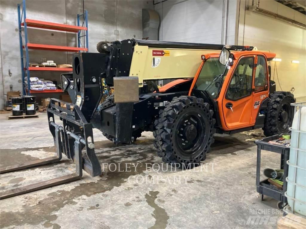 JLG 1255C テレスコーピックハンドラー