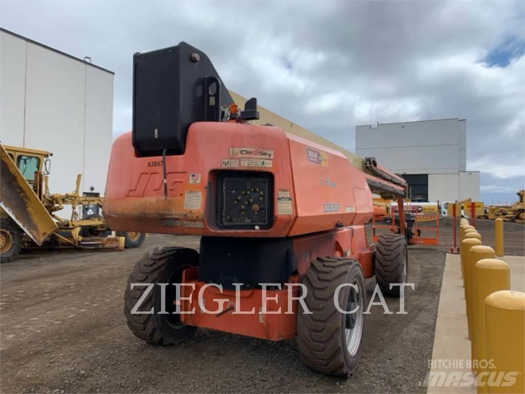 JLG 1350SJP ブームリフト　屈伸型