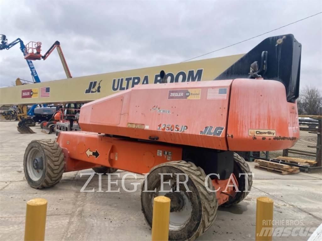 JLG 1350SJP ブームリフト　屈伸型