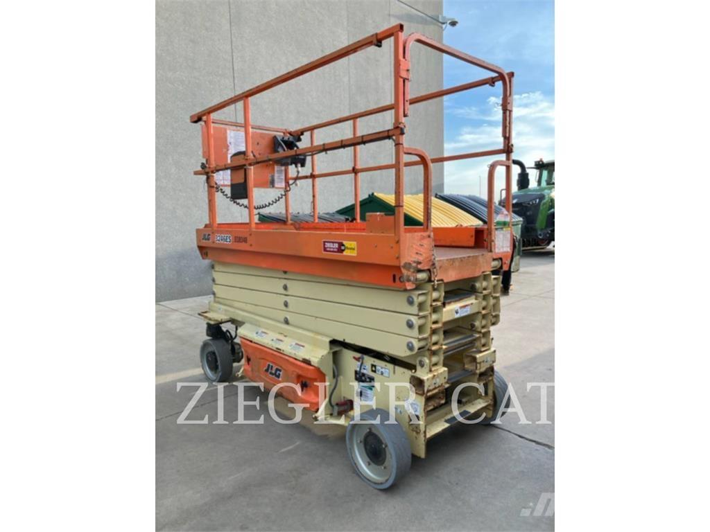 JLG 3246ES シザースリフト