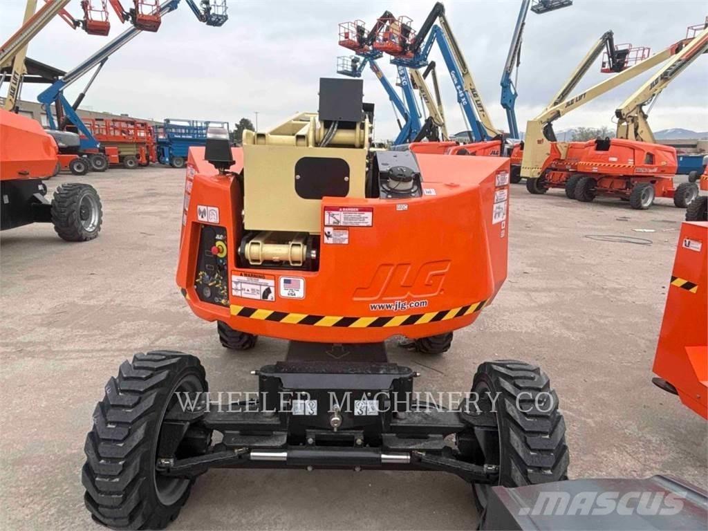 JLG 340AJ ブームリフト　屈伸型