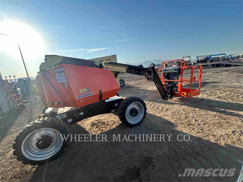 JLG 340AJ ブームリフト　屈伸型
