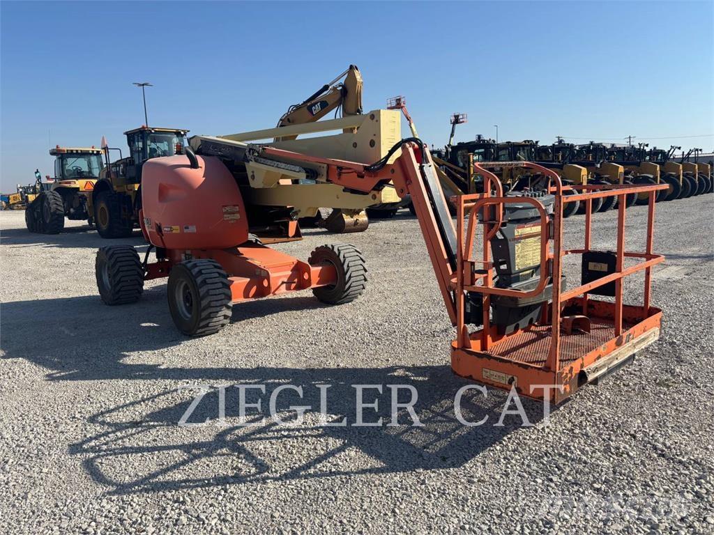 JLG 450AJ ブームリフト　屈伸型
