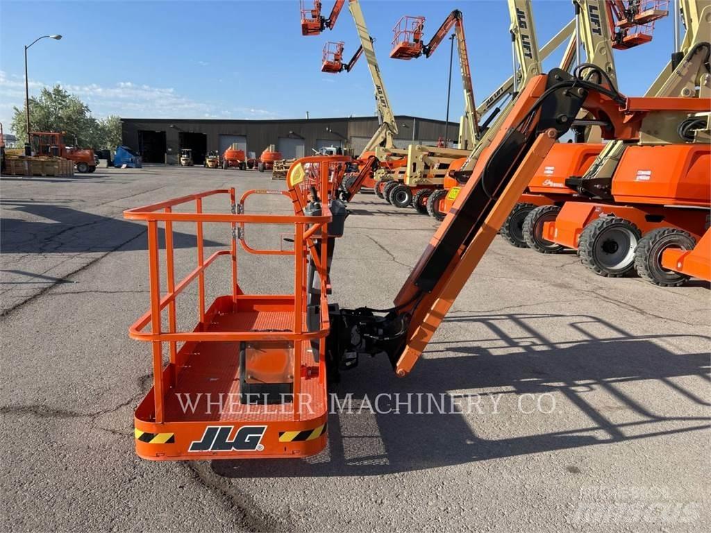 JLG 460SJ ブームリフト　屈伸型
