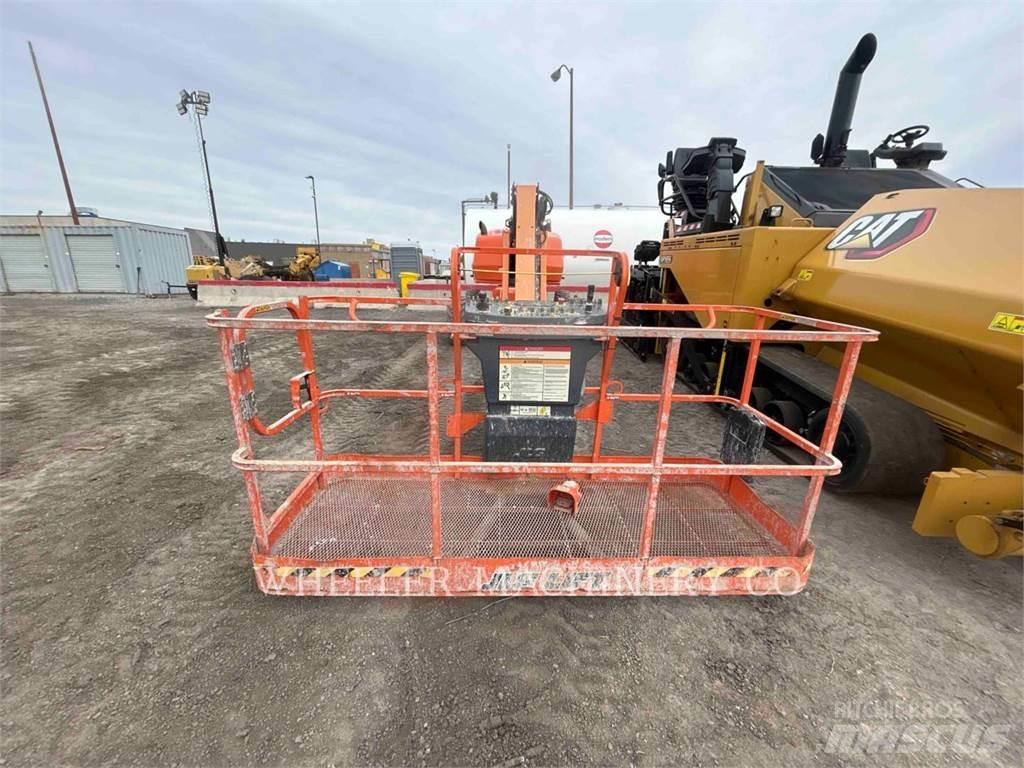 JLG 460SJ ブームリフト　屈伸型