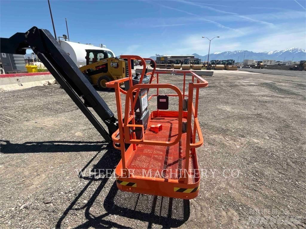 JLG 460SJ ブームリフト　屈伸型