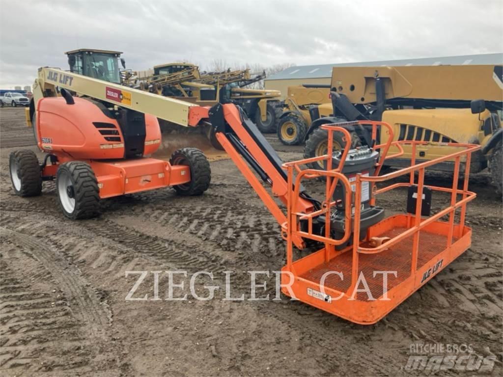 JLG 600AJ ブームリフト　屈伸型