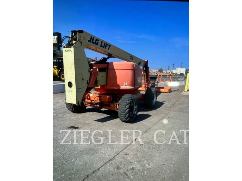 JLG 600AJ ブームリフト　屈伸型