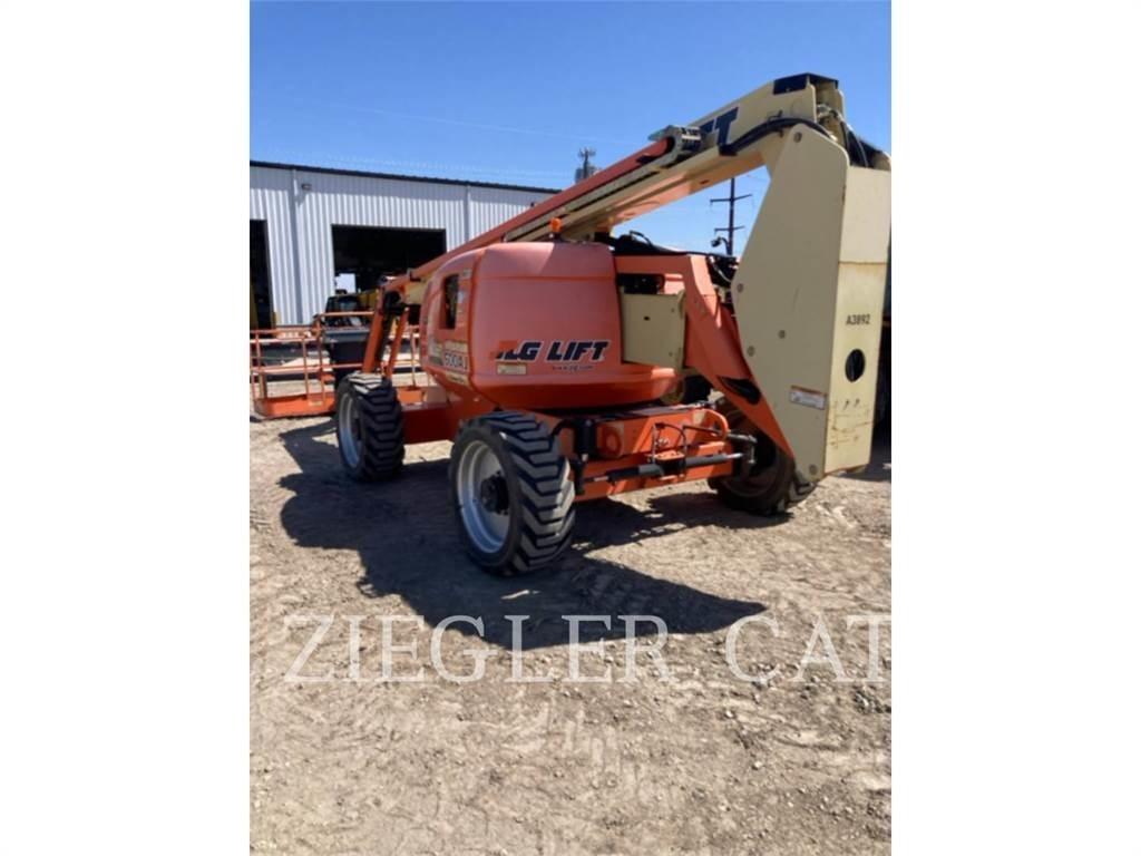 JLG 600AJ ブームリフト　屈伸型