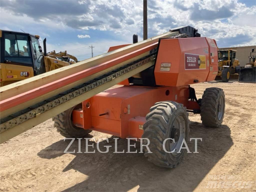 JLG 600S ブームリフト　屈伸型