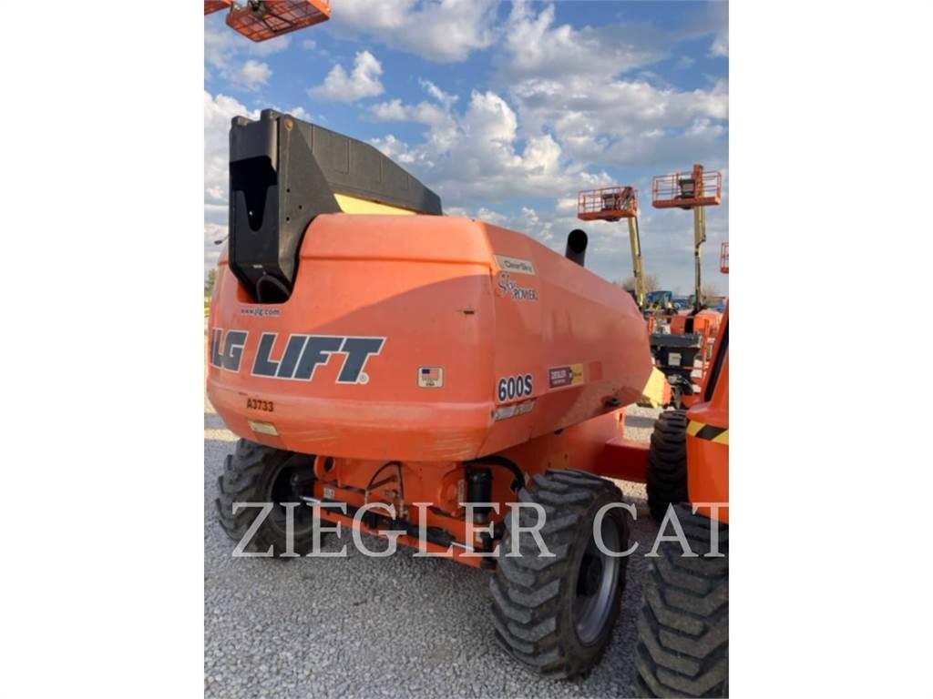 JLG 600S ブームリフト　屈伸型