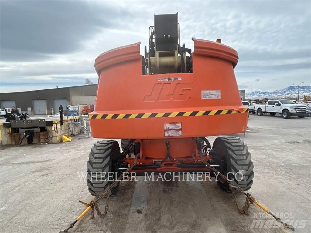 JLG 660SJ ブームリフト　屈伸型