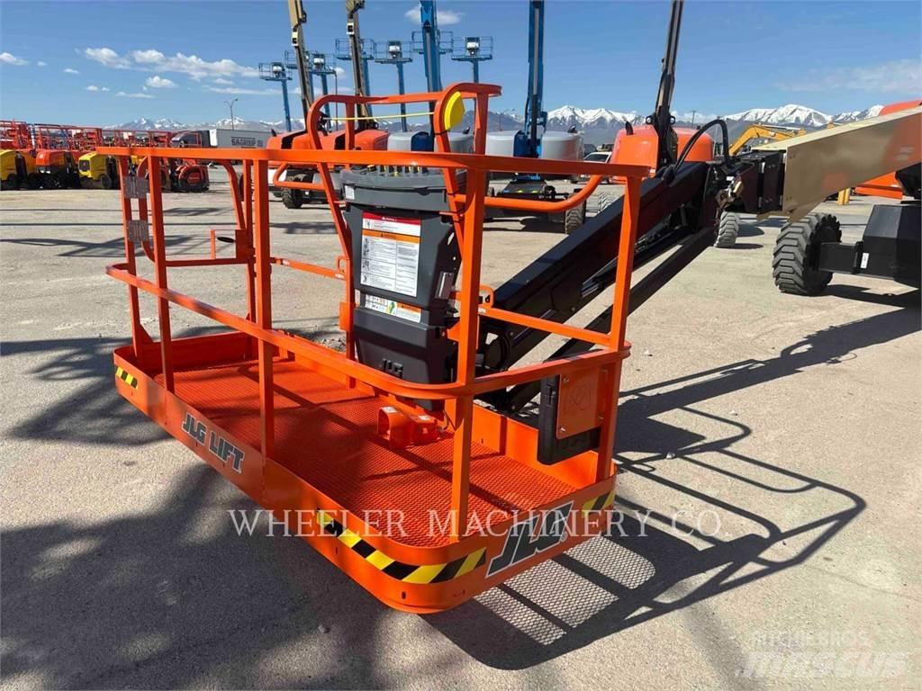 JLG 660SJ ブームリフト　屈伸型