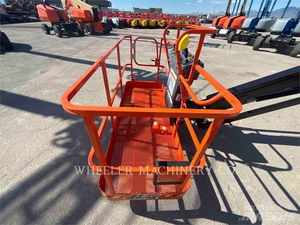 JLG 660SJ ブームリフト　屈伸型