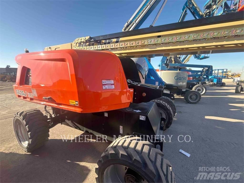JLG 660SJ ブームリフト　屈伸型