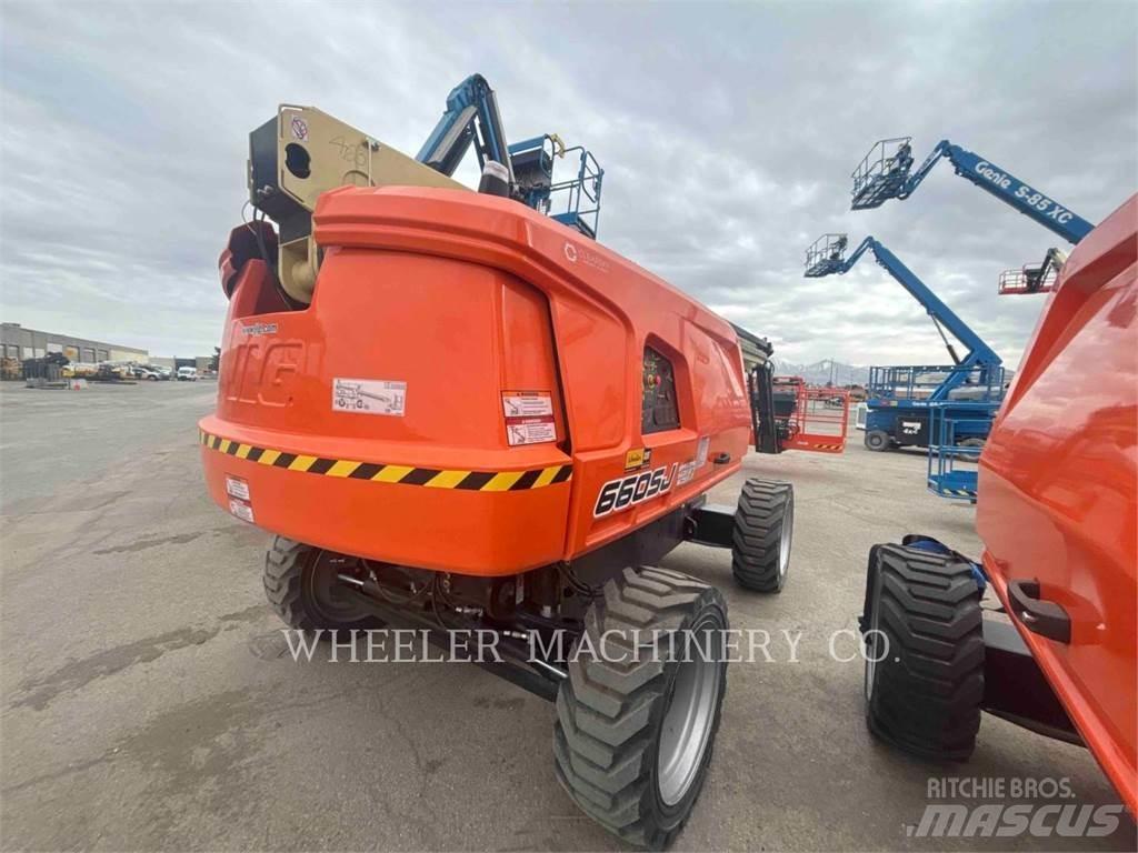 JLG 660SJ ブームリフト　屈伸型