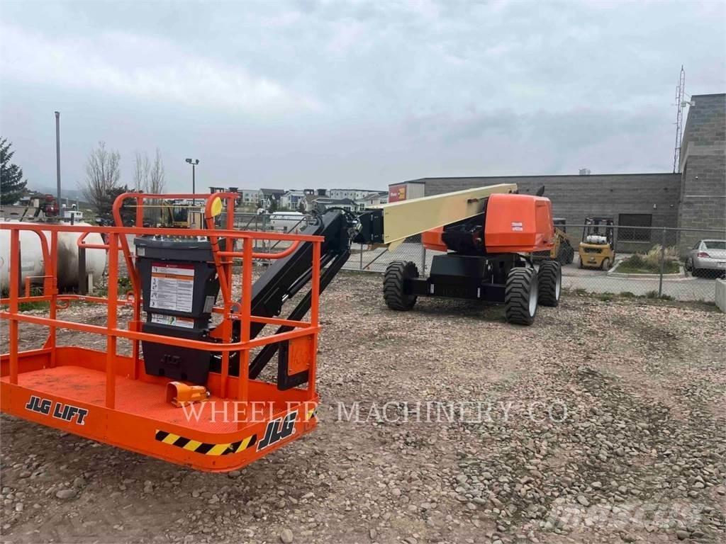 JLG 660SJ ブームリフト　屈伸型