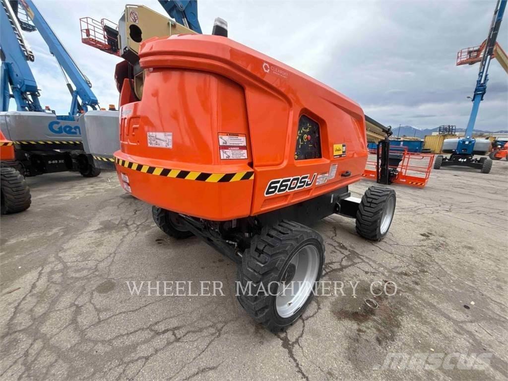 JLG 660SJ ブームリフト　屈伸型
