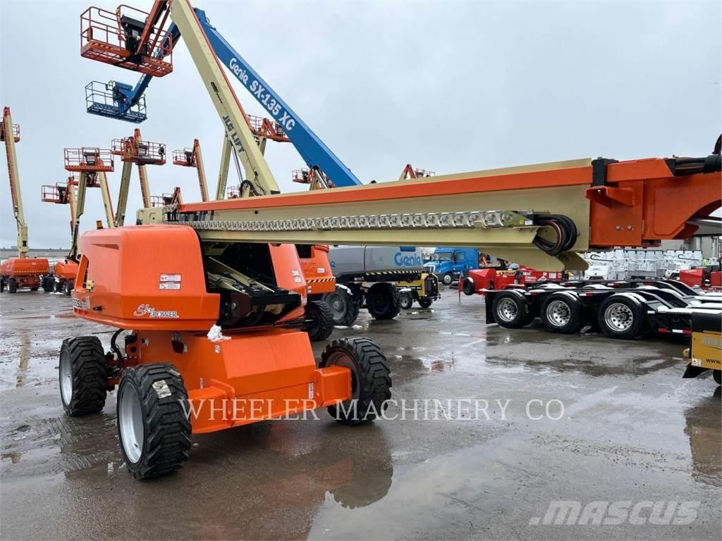 JLG 660SJ SP ブームリフト　屈伸型