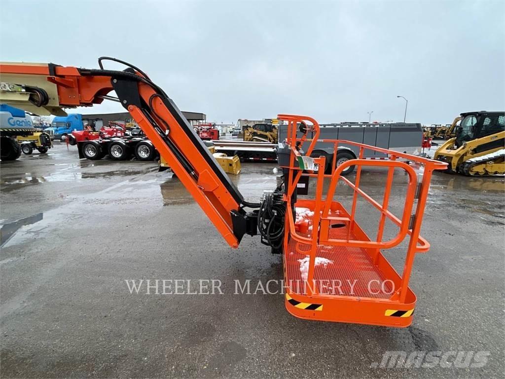 JLG 660SJ SP ブームリフト　屈伸型