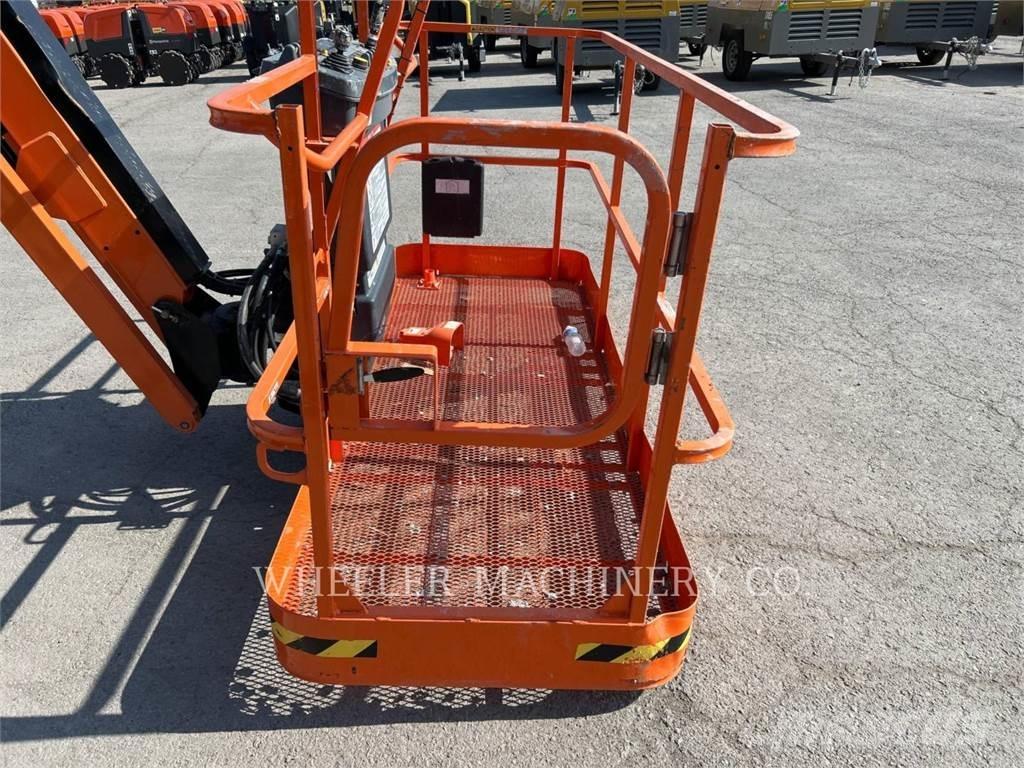 JLG 660SJ SP ブームリフト　屈伸型