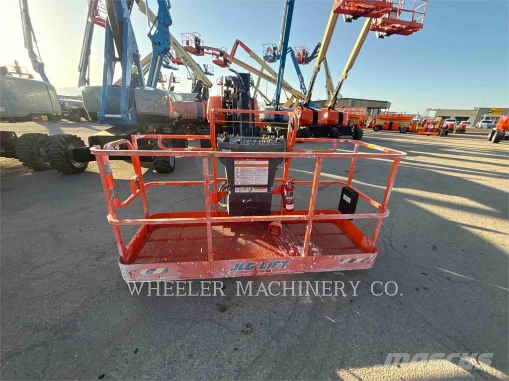 JLG 660SJ SP ブームリフト　屈伸型