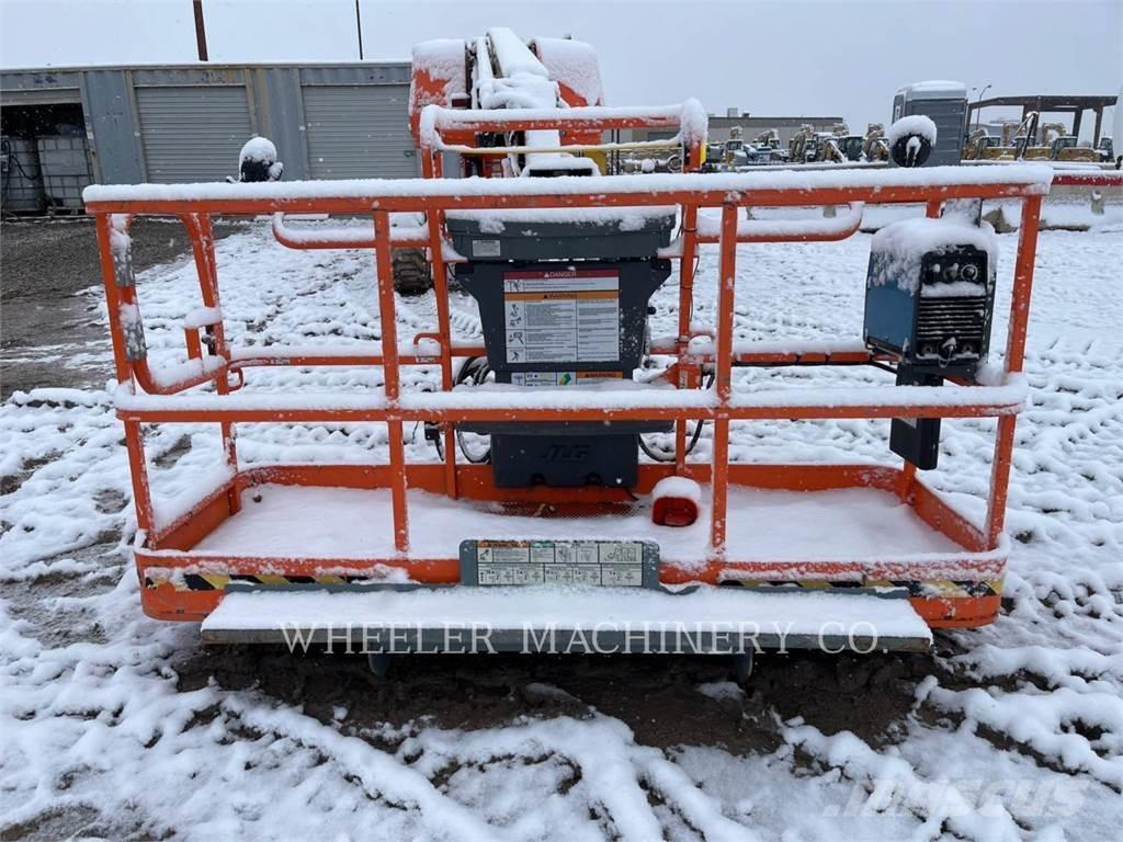 JLG 670SJ SL ブームリフト　屈伸型