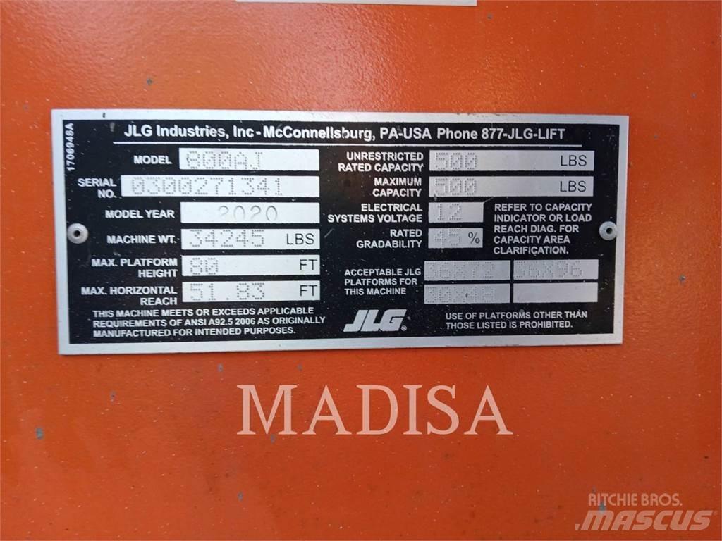 JLG 800 AJ ブームリフト　屈伸型