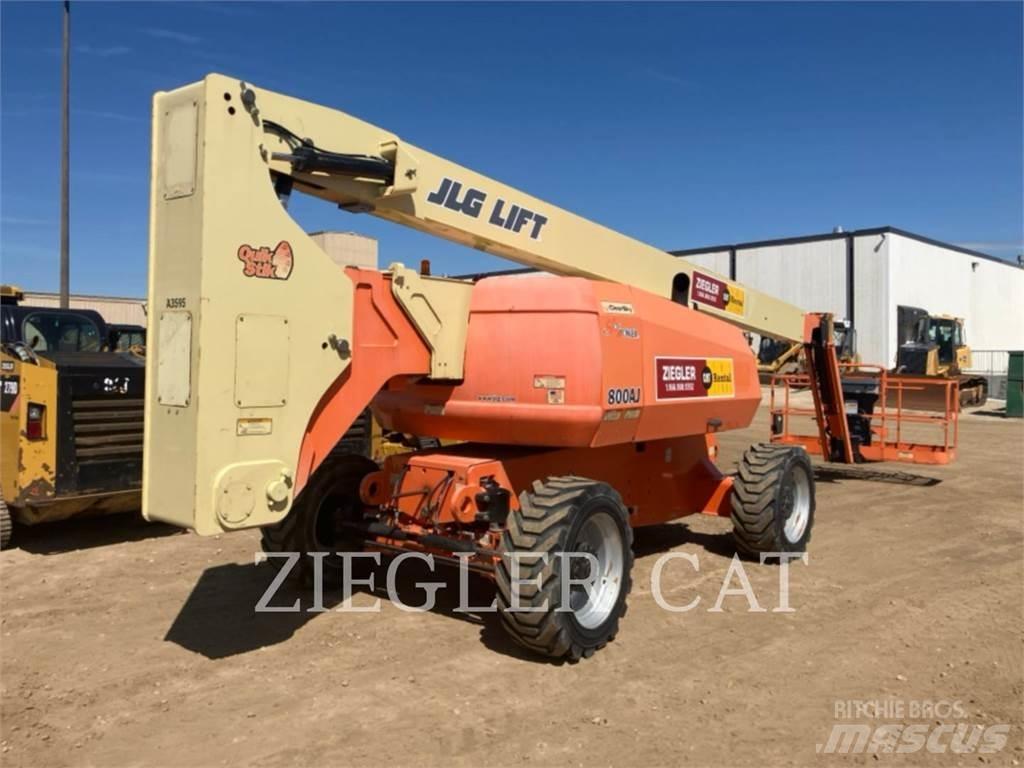 JLG 800AJ ブームリフト　屈伸型