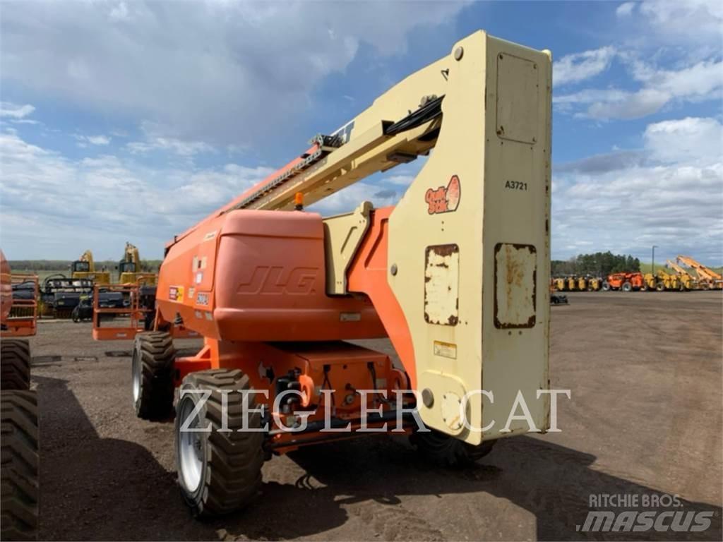 JLG 800AJ ブームリフト　屈伸型