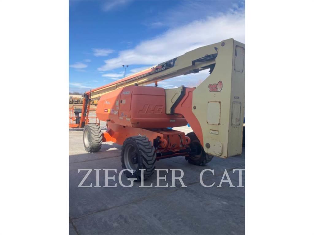 JLG 800AJ ブームリフト　屈伸型