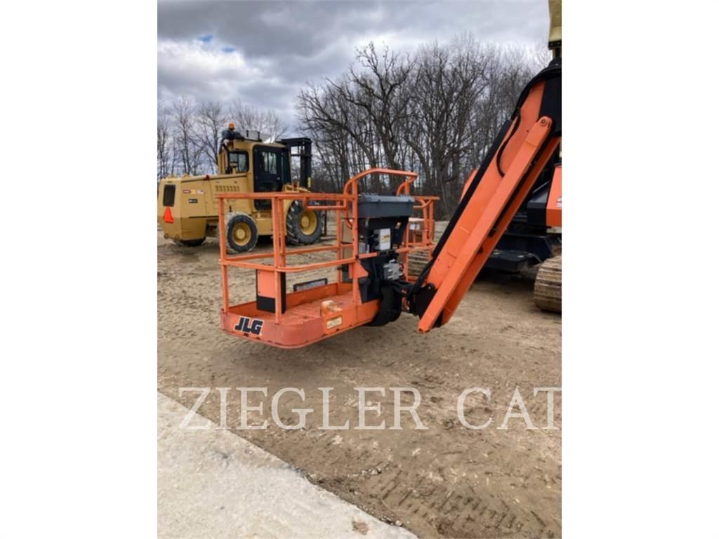 JLG 800AJ ブームリフト　屈伸型