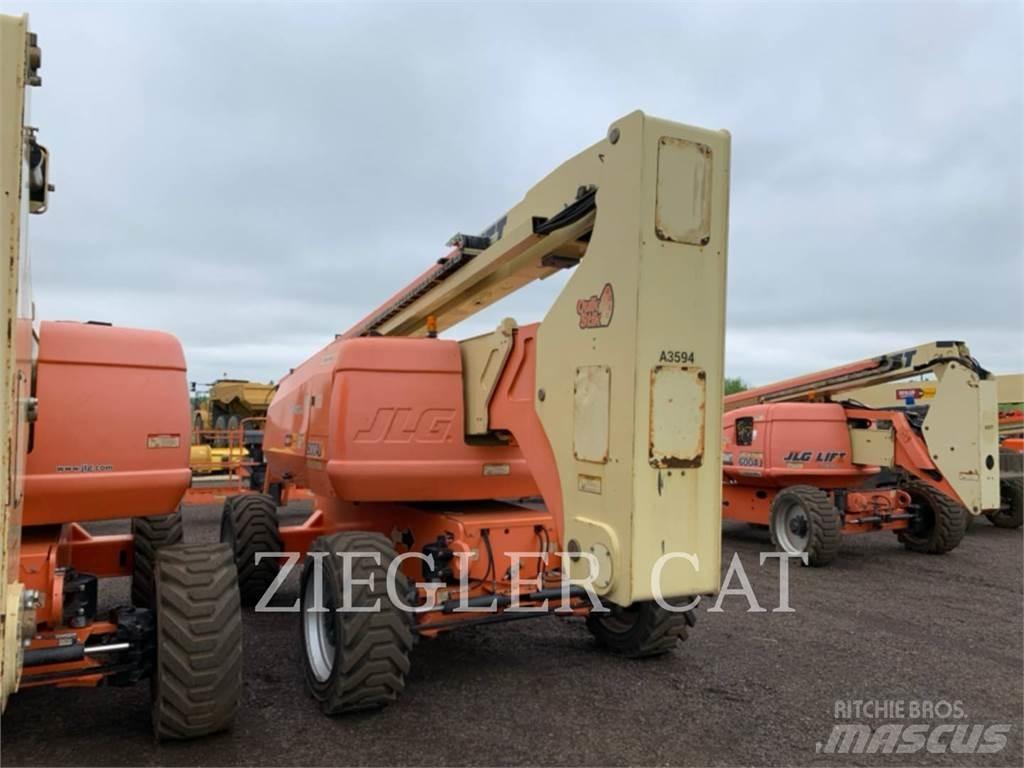 JLG 800AJ ブームリフト　屈伸型