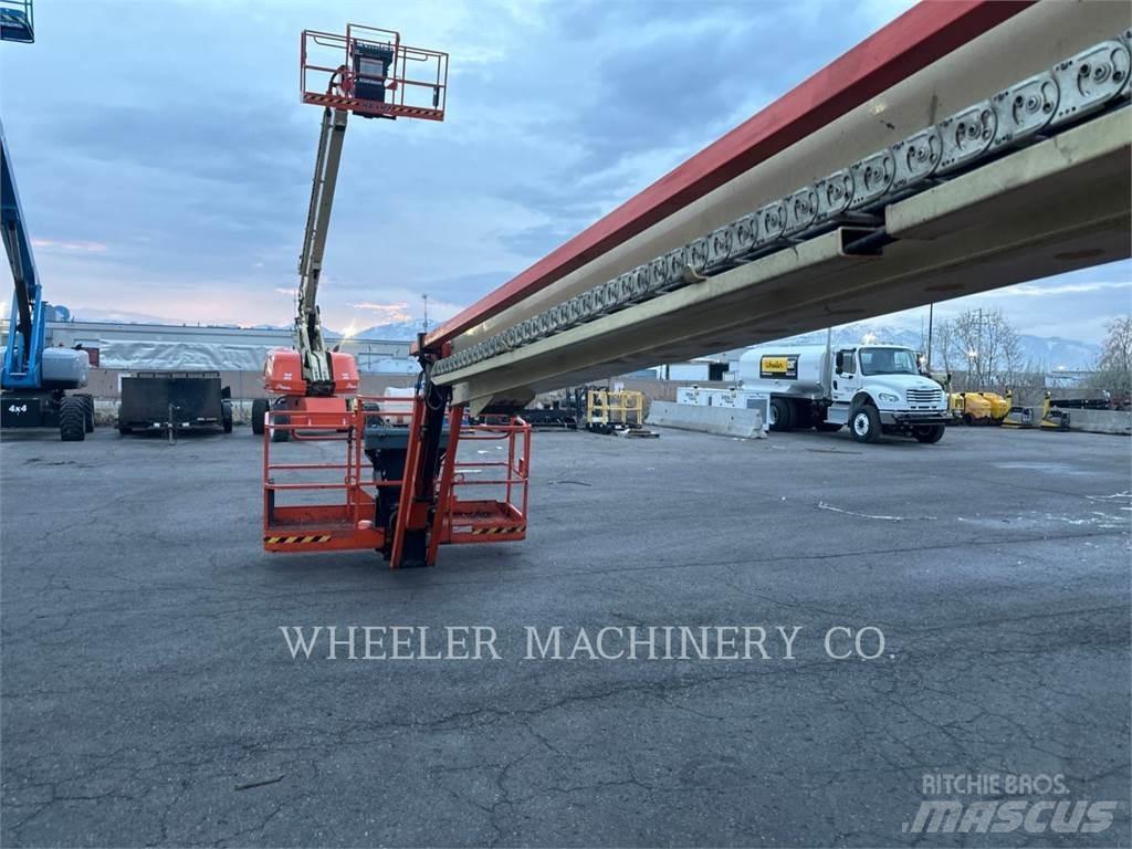 JLG 860SJ ブームリフト　屈伸型