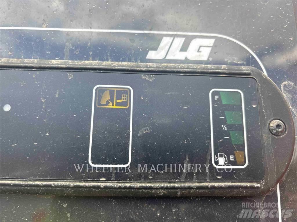 JLG 860SJ ブームリフト　屈伸型
