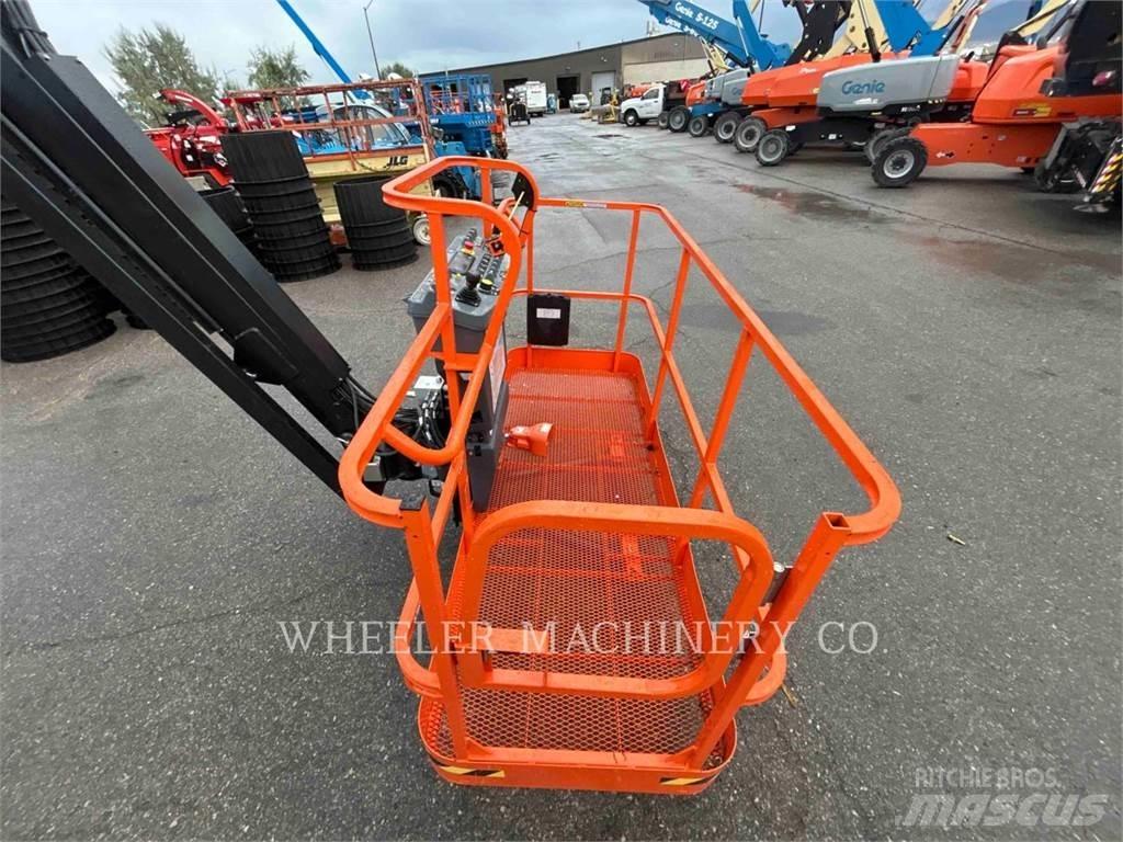 JLG 860SJ ブームリフト　屈伸型