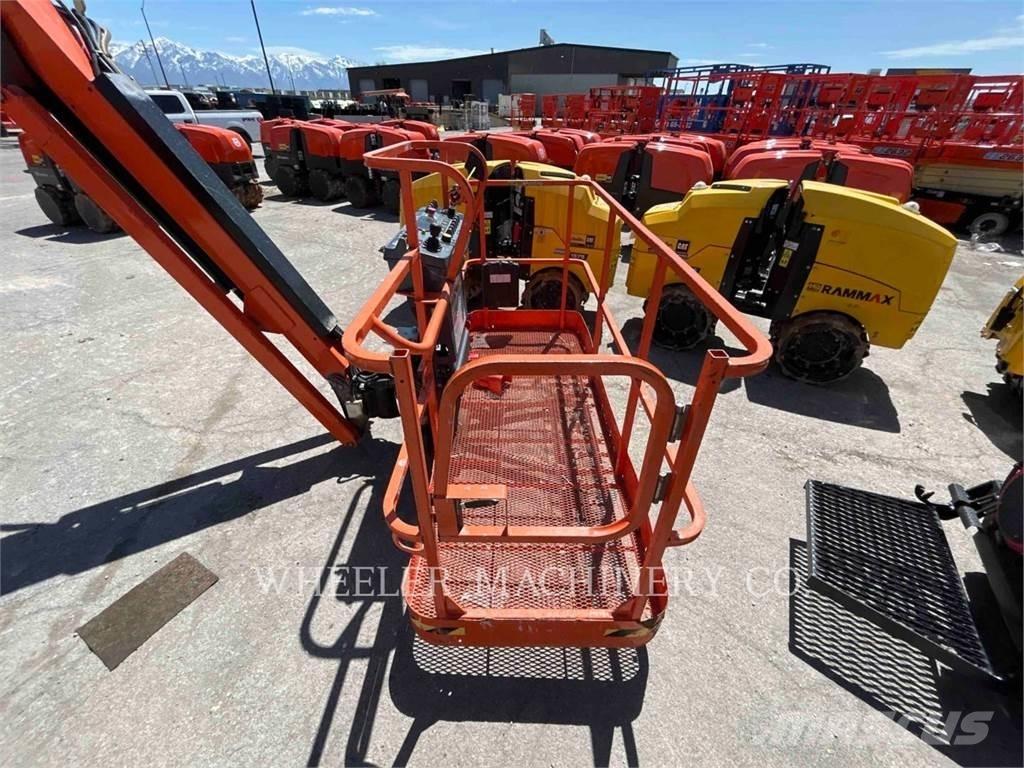 JLG 860SJ SP ブームリフト　屈伸型