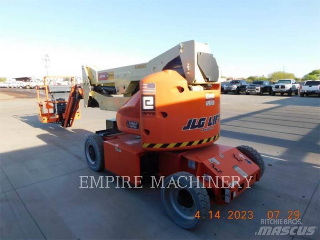 JLG E400AJPN ブームリフト　屈伸型