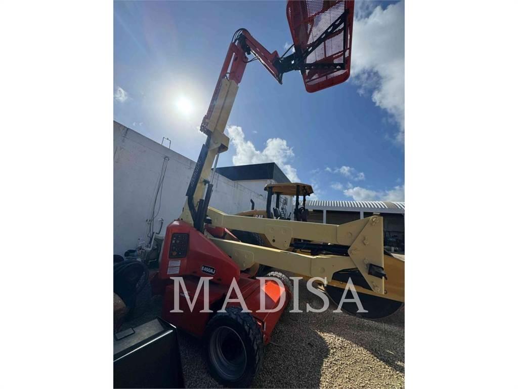 JLG E450AJ ブームリフト　屈伸型