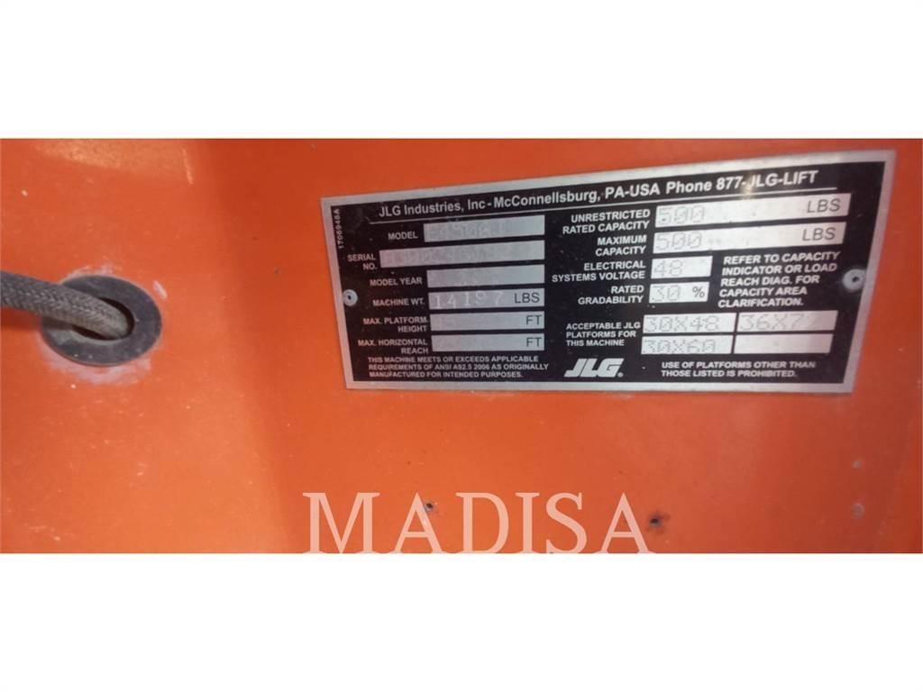 JLG E450AJ ブームリフト　屈伸型